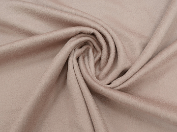 JAK DBAĆ O ODZIEŻ Z KASZMIRU