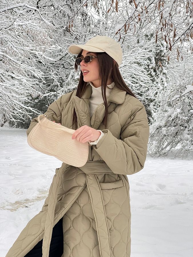 Куртка стьобана довга з поясом візерунок хвилька оливкова К0221 #RU# Куртка стеганая длинная с поясом узор волна оливковая К0221 № 2