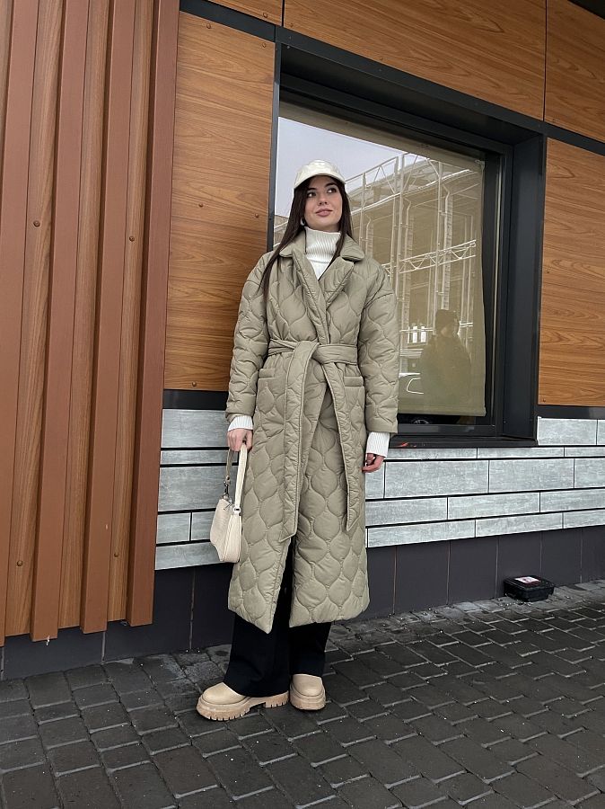 Куртка стьобана довга з поясом візерунок хвилька оливкова К0221 #RU# Куртка стеганая длинная с поясом узор волна оливковая К0221 № 1