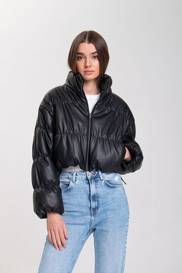 Вкорочена куртка з екошіри чорна K0523 #RU# Укороченная куртка из экокожи K0523 № 1